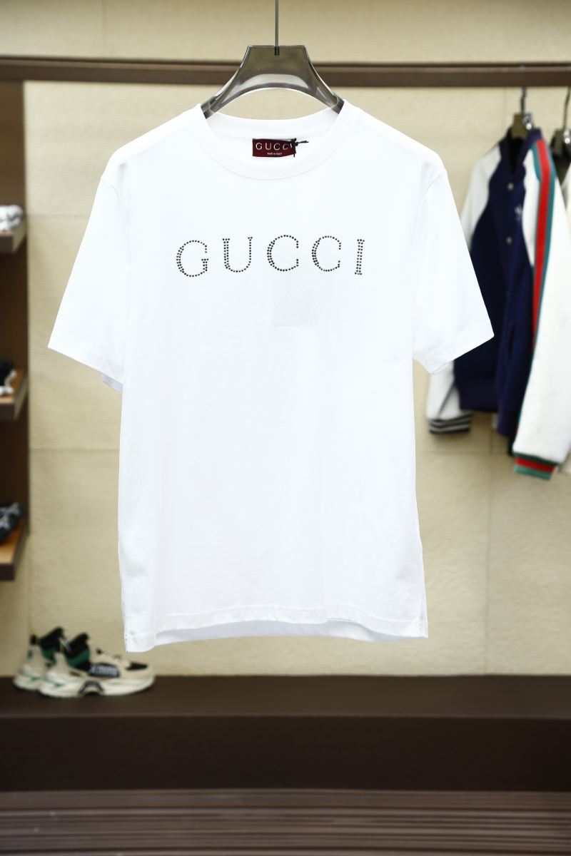 Gucci Sweaters